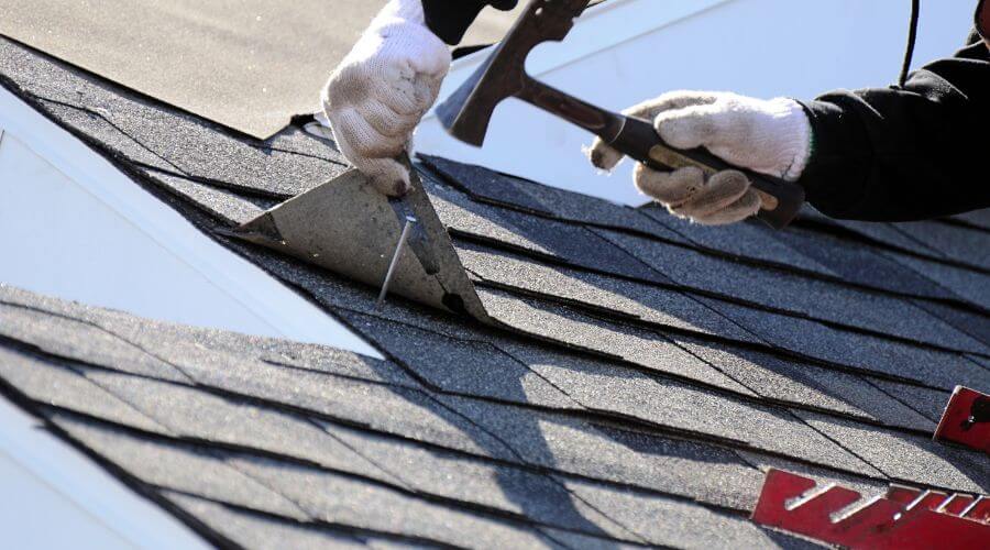 Professional gutter cleaning in White Deer, TX